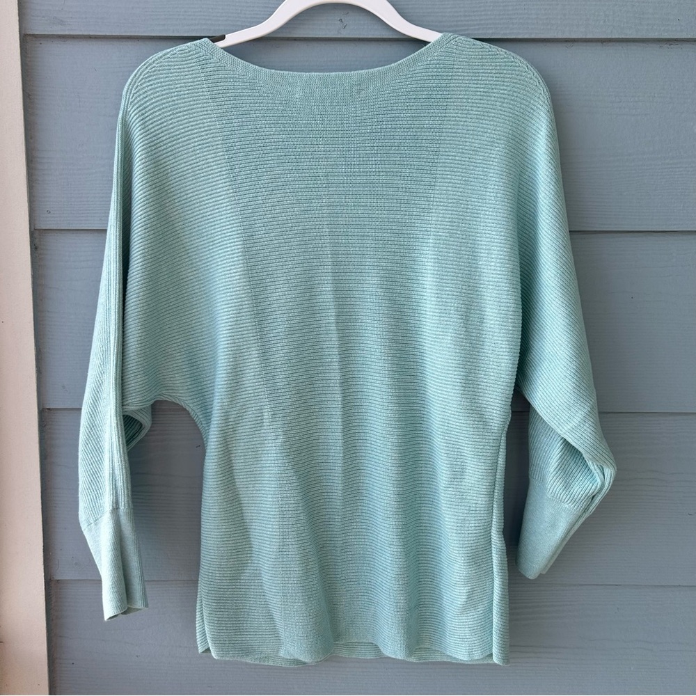 Tommy Bahama Women’s Bonita Boatneck Dolman Sleeve Aqua Sweater Size S - Picture 2 of 8